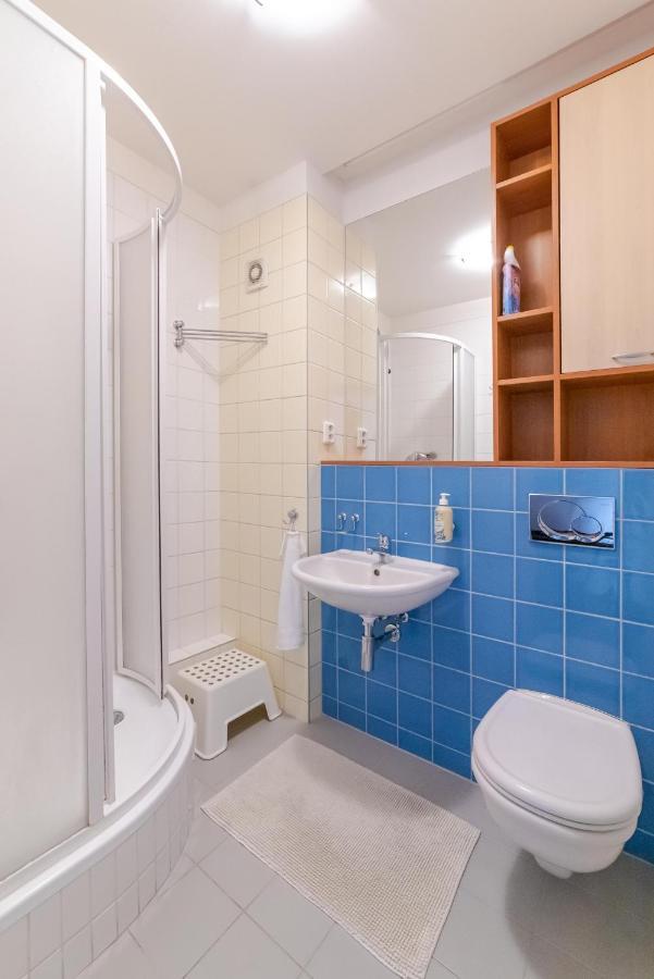 Strawberry Apartment Bratislava Dış mekan fotoğraf