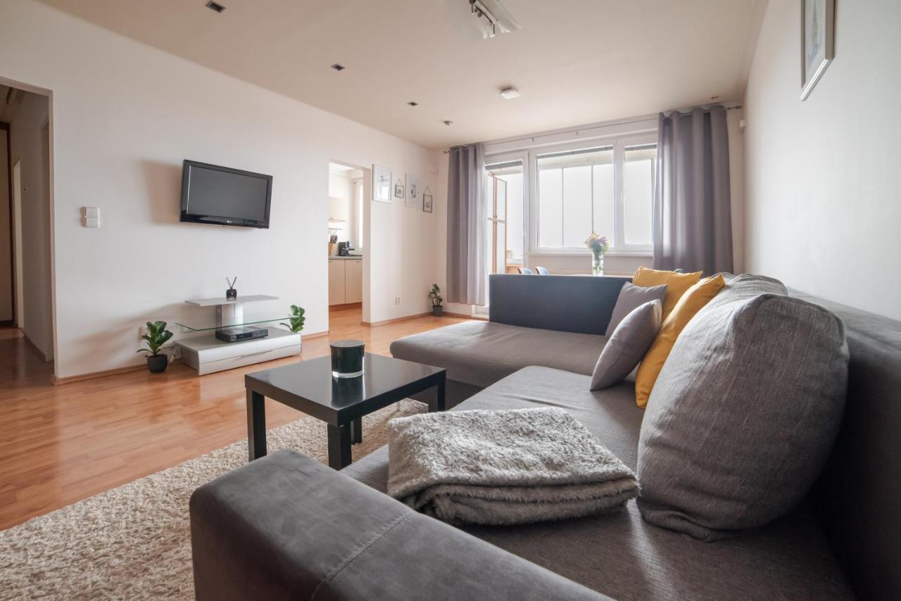 Strawberry Apartment Bratislava Dış mekan fotoğraf