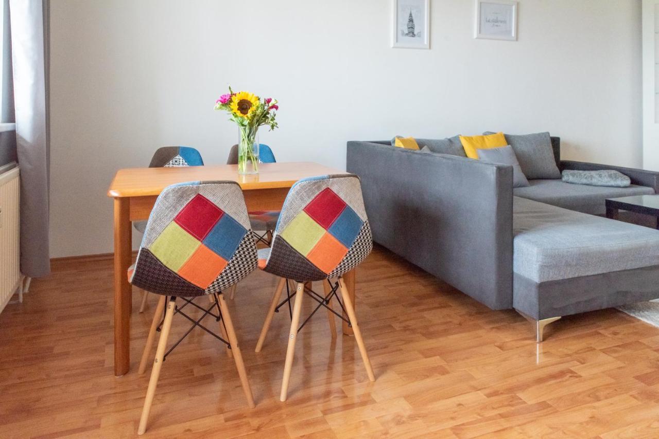 Strawberry Apartment Bratislava Dış mekan fotoğraf